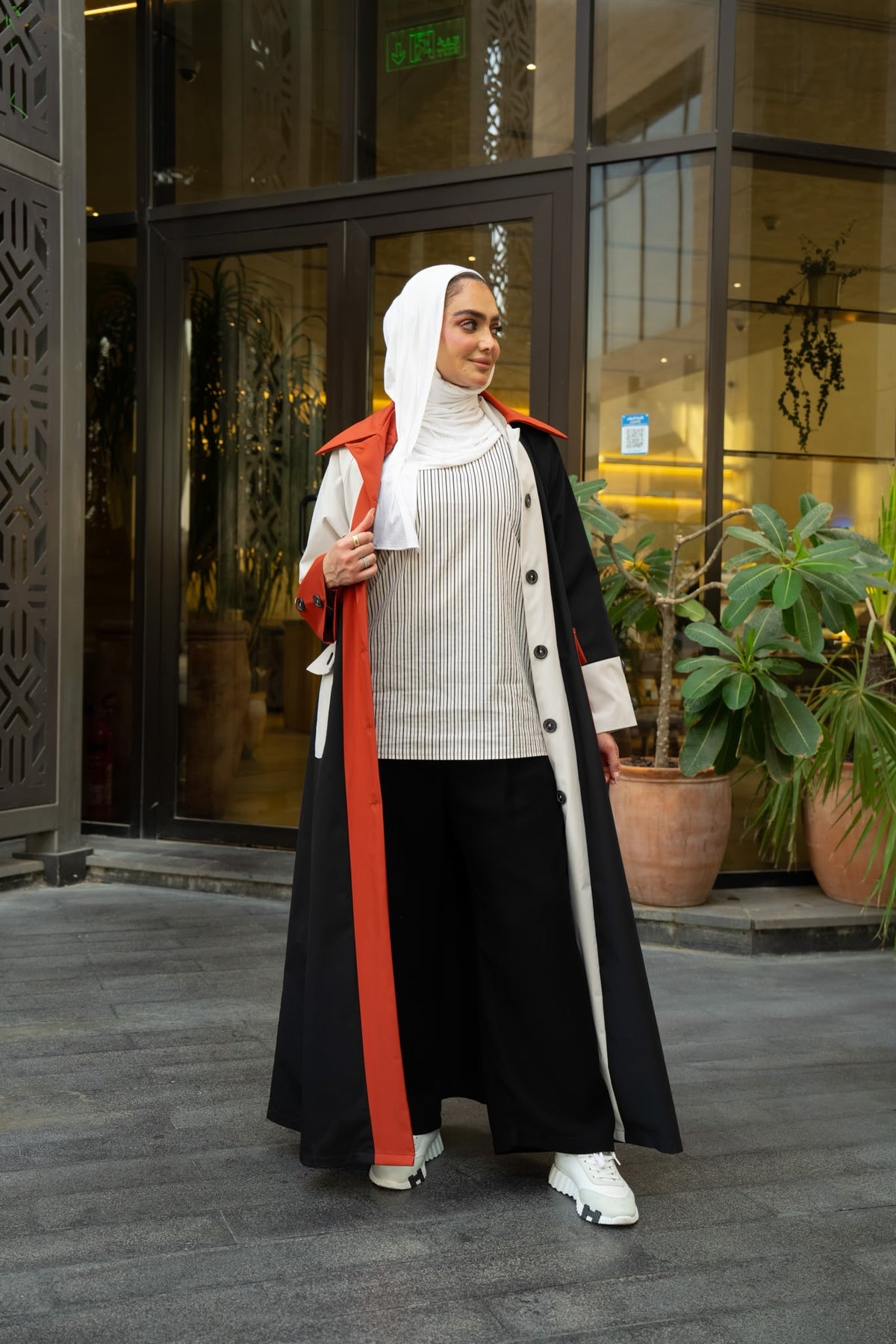 Blouse and trousers set.C:1131