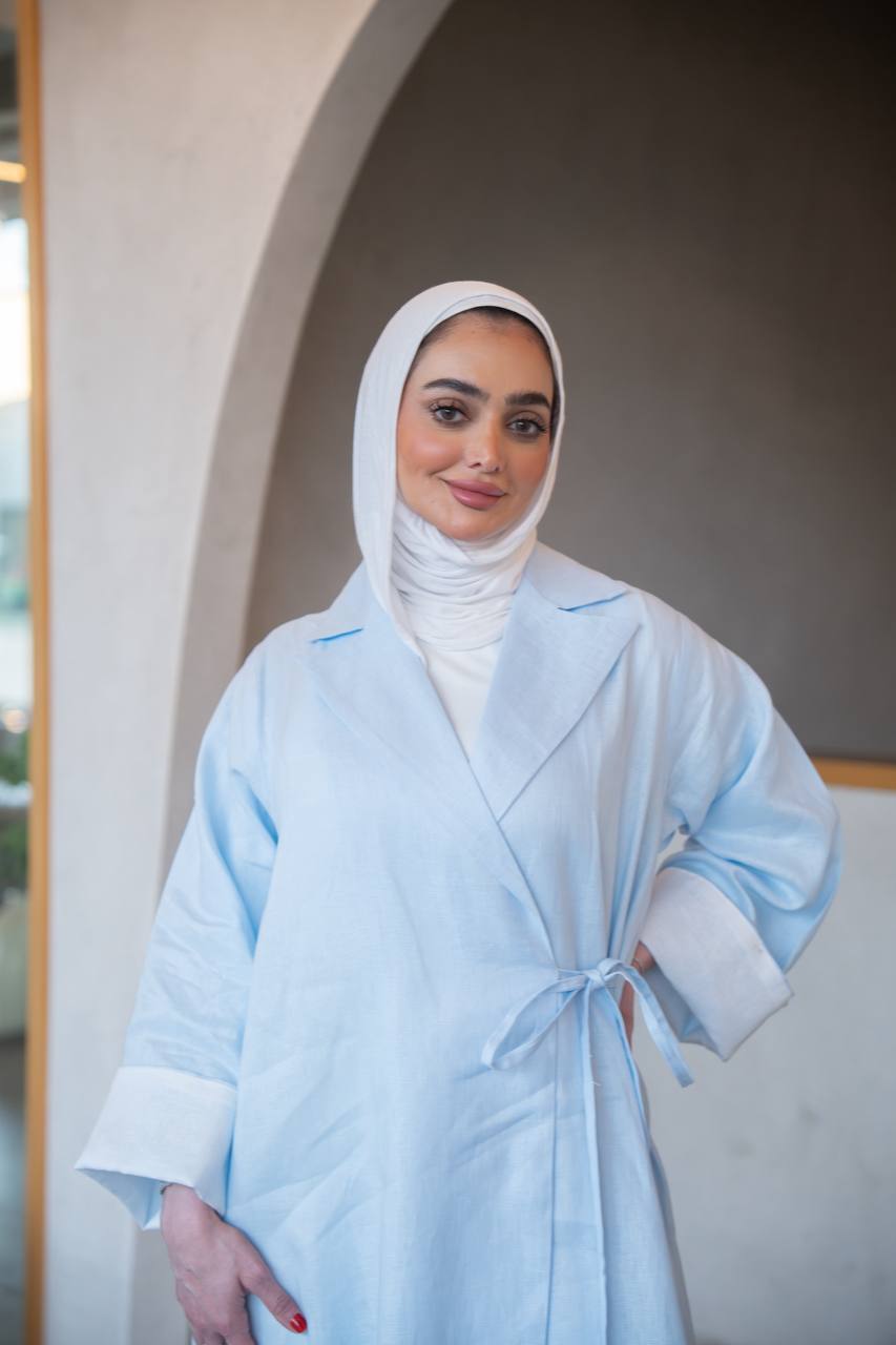 بليزر باللون الازرق مع طقم داخلي بلوزة حفر و بنطلون ، بخام لينن الطبيعي C:J1037 Blue set