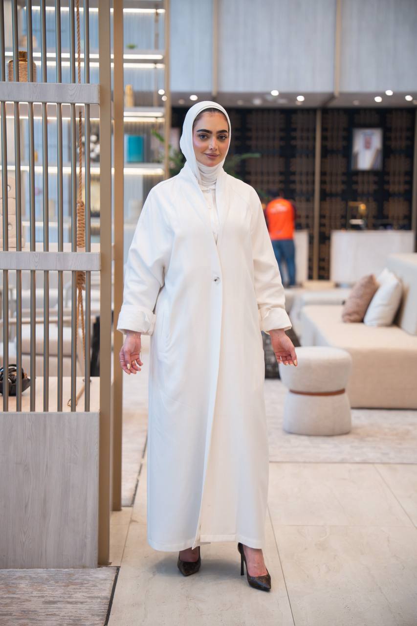 White trench coat made of premium linen. C:j1054 white