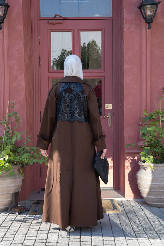 Stylish brown trench coat. C:J1086