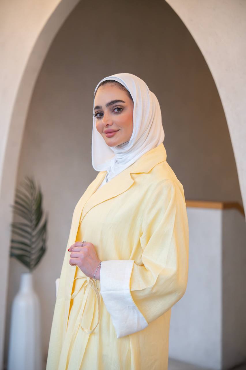 بليزر باللون الاصفر مع طقم داخلي بلوزة حفر و بنطلون ، بخام لينن الطبيعي C:J1037 yellow set