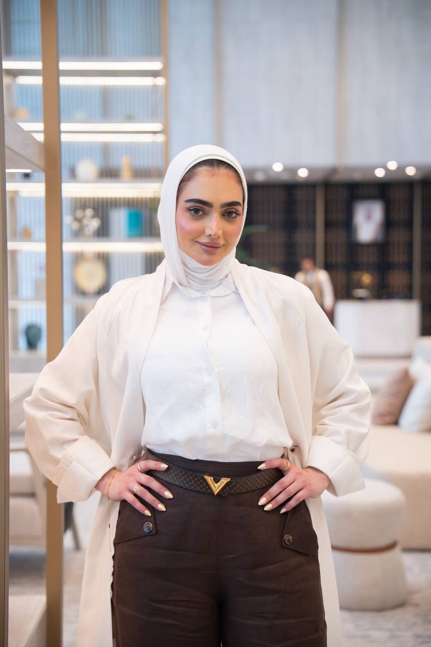 White trench coat with shirt and pants set C:1054