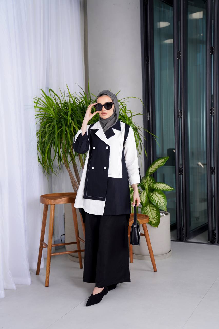 Linen set consisting of a blazer and pants in black and white C:J1010