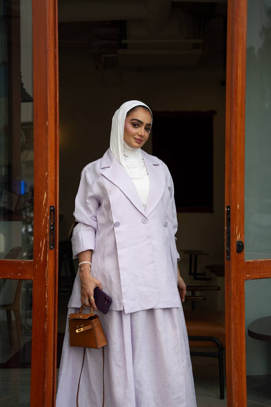 Blazer with a light purple skirt. C:1100