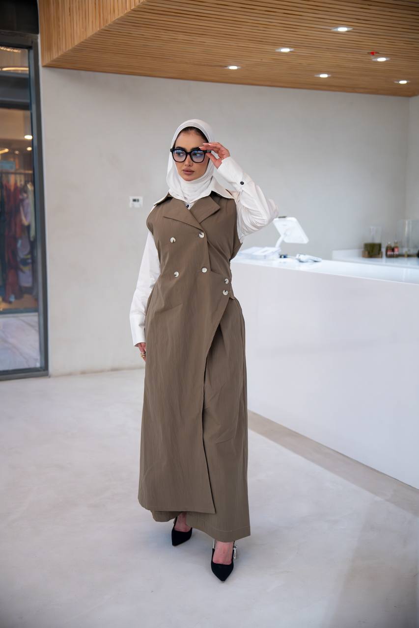Jacket, shirt and pants set. C:J1058