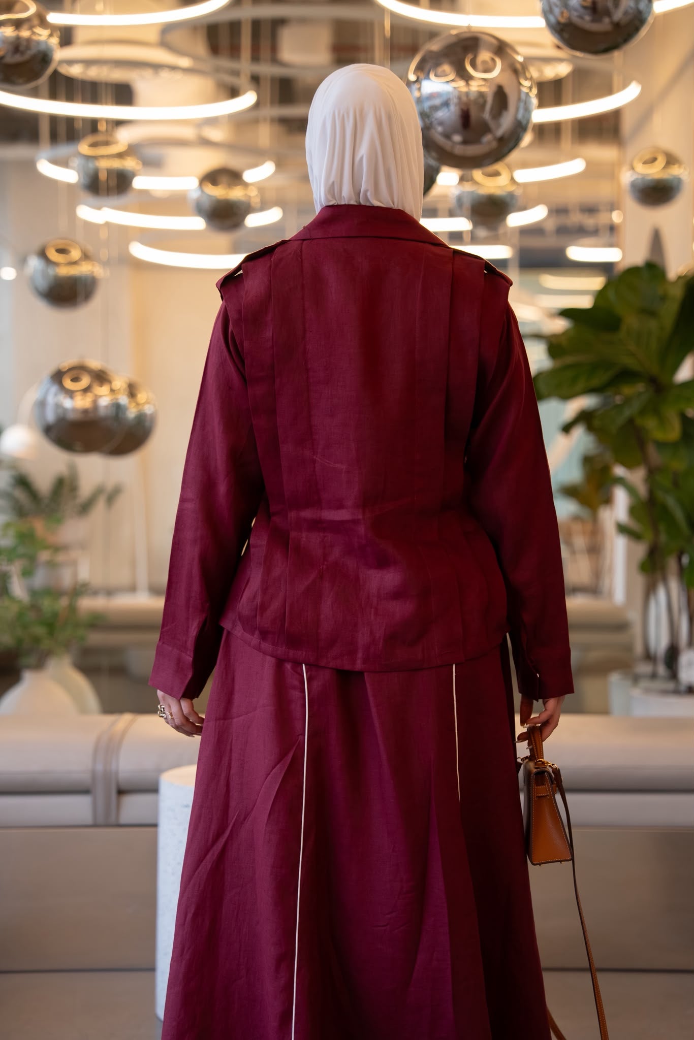 Shirt and skirt set, linen in burgundy. C:1116