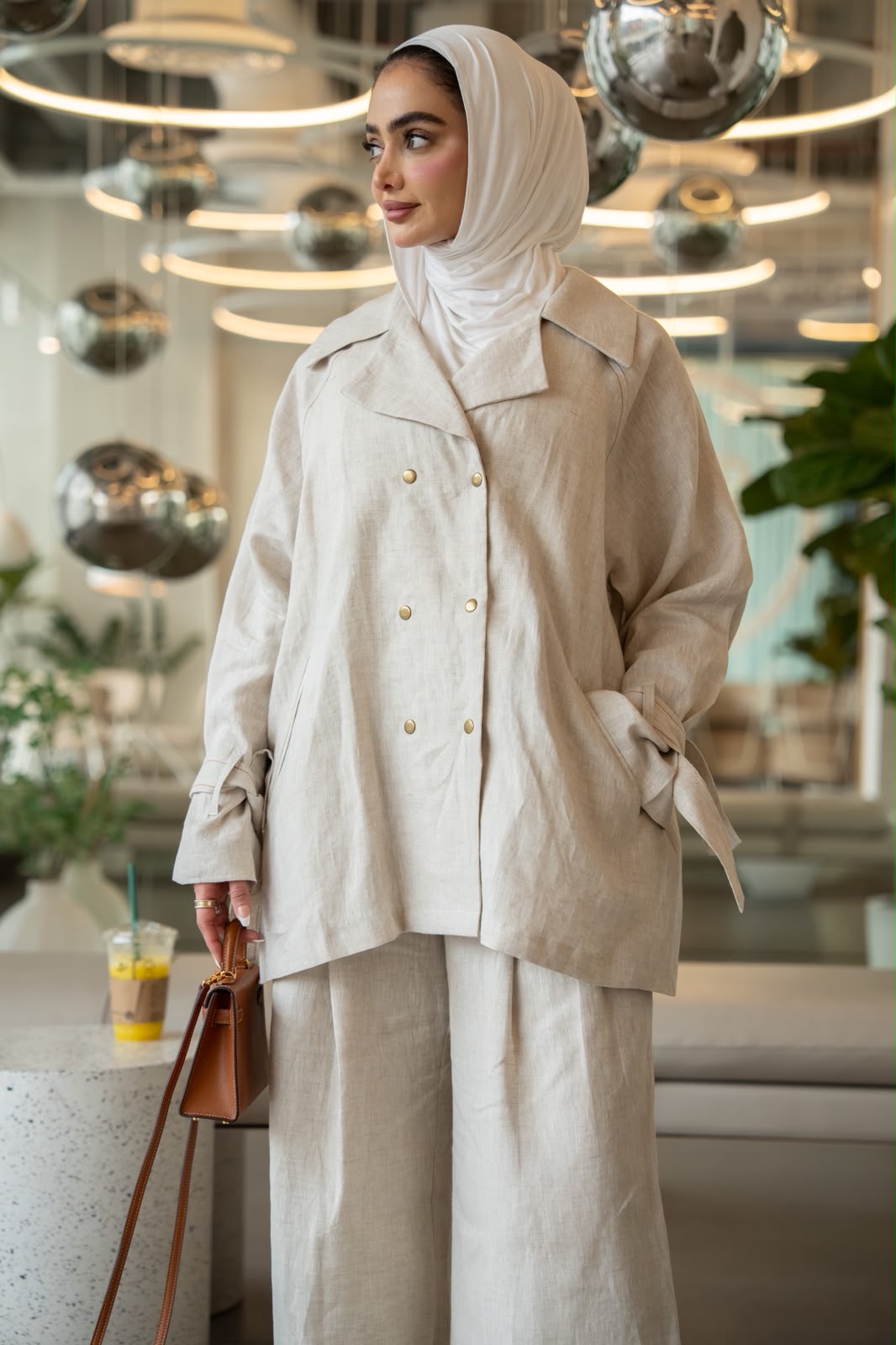 Shirt and pants set, linen in beige.C:1105