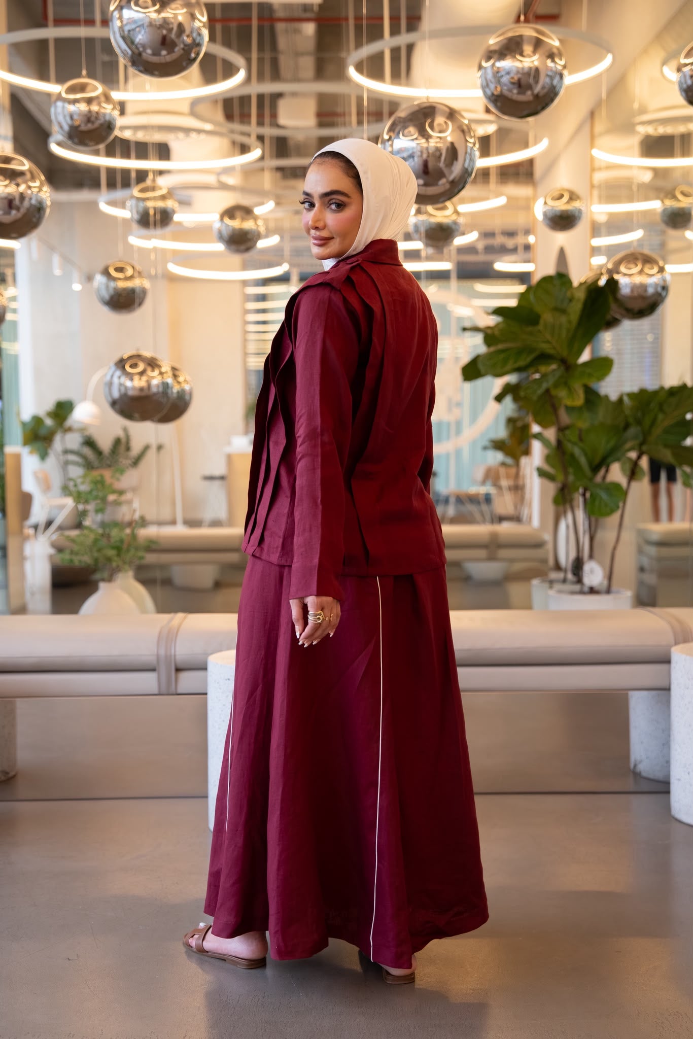Shirt and skirt set, linen in burgundy. C:1116