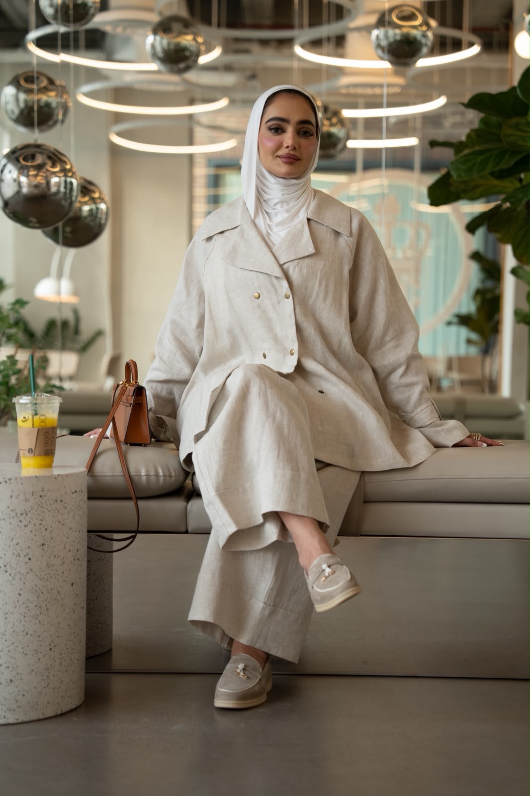 Shirt and pants set, linen in beige.C:1105