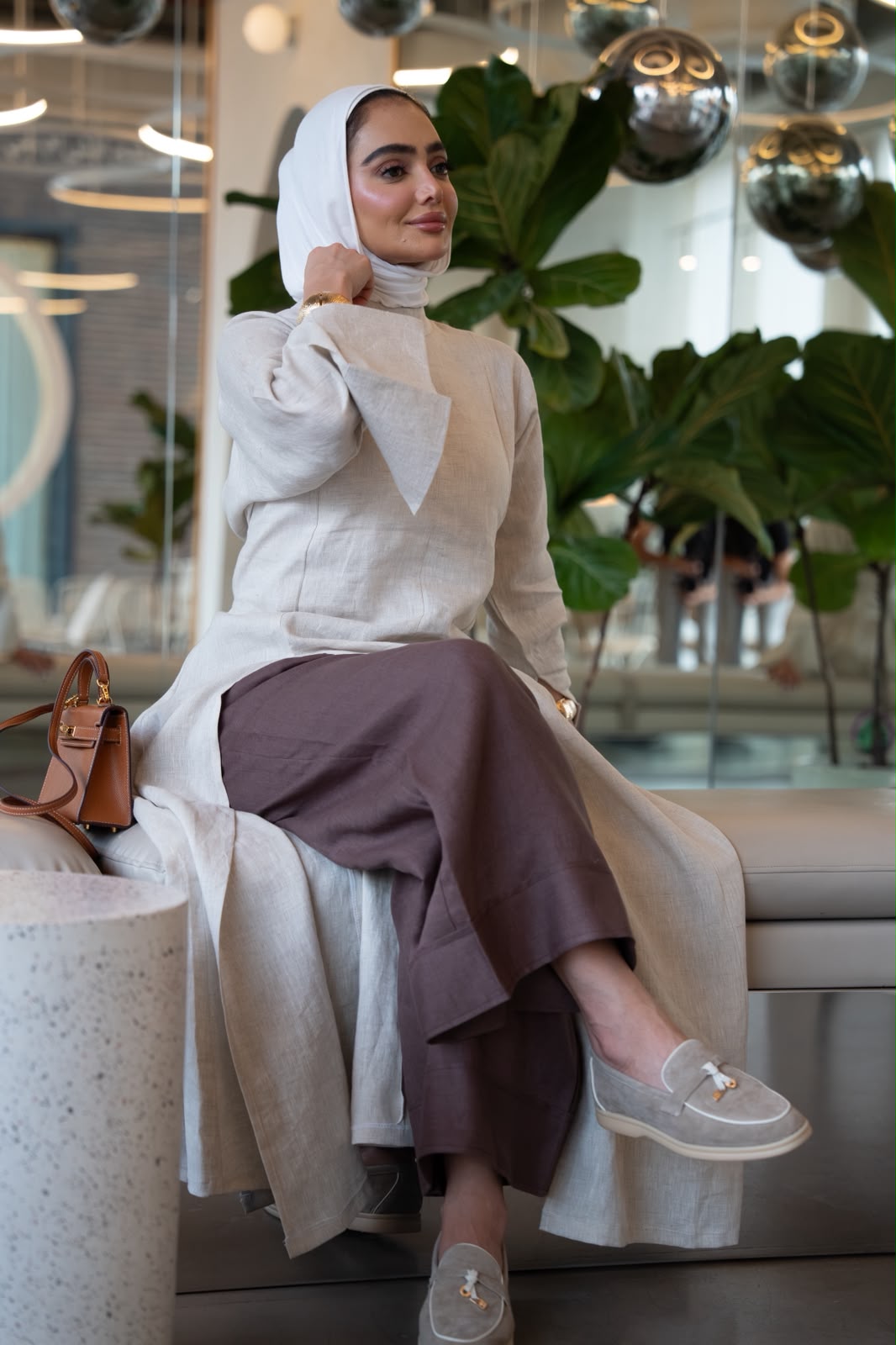 Linen dress in light beige. C:1111