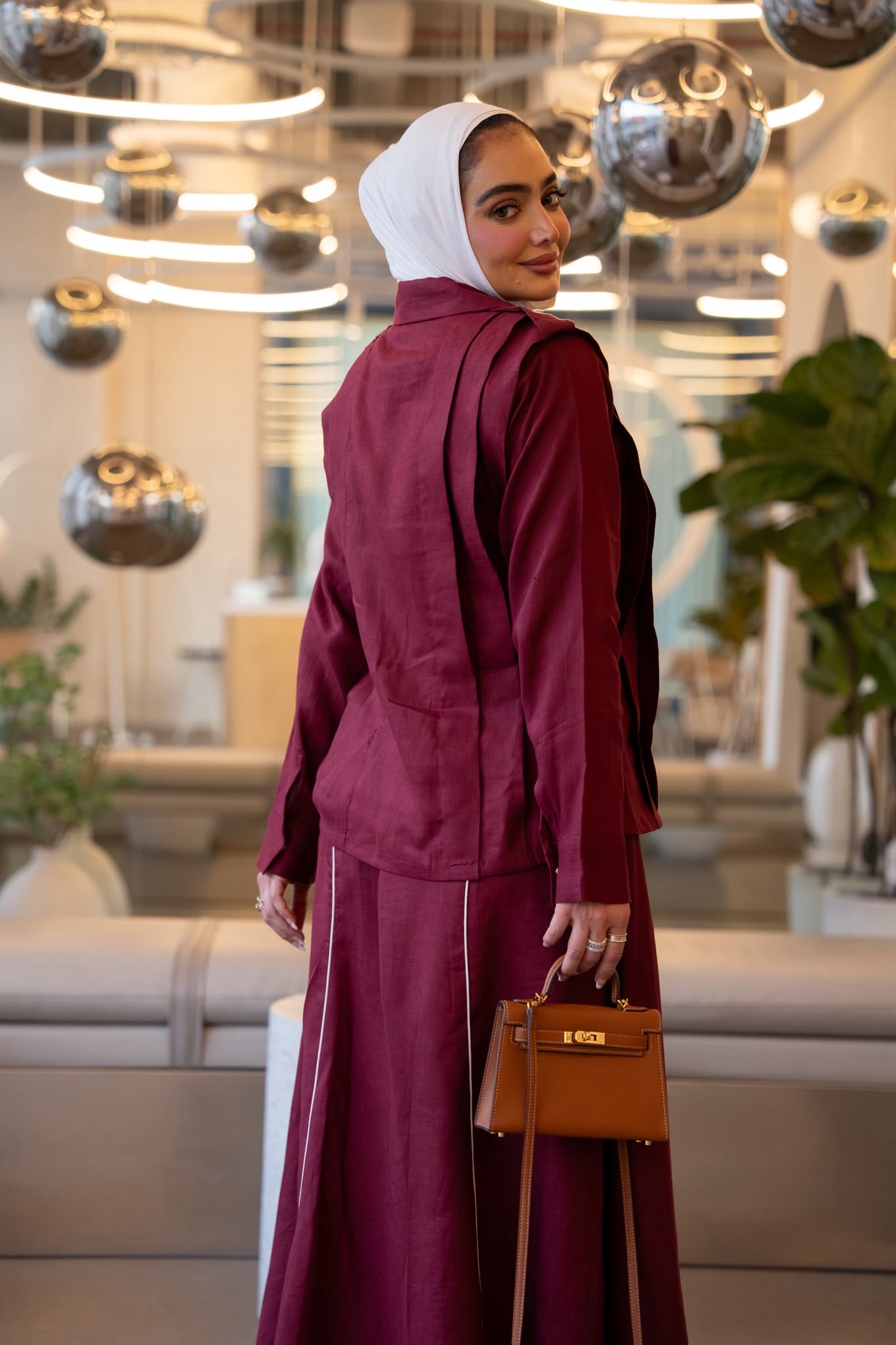 Shirt and skirt set, linen in burgundy. C:1116