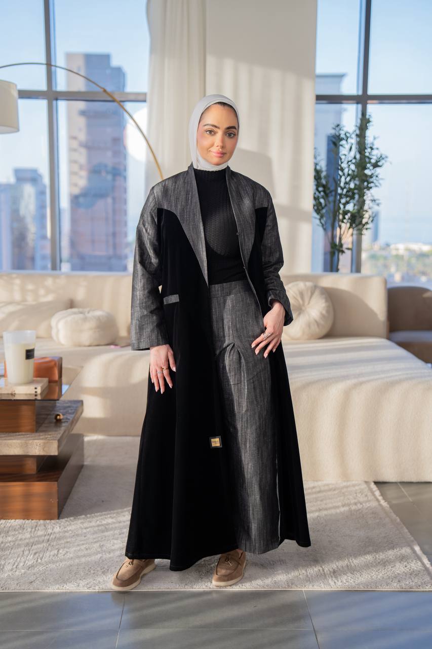 Black velvet blazer . C:1060 Black