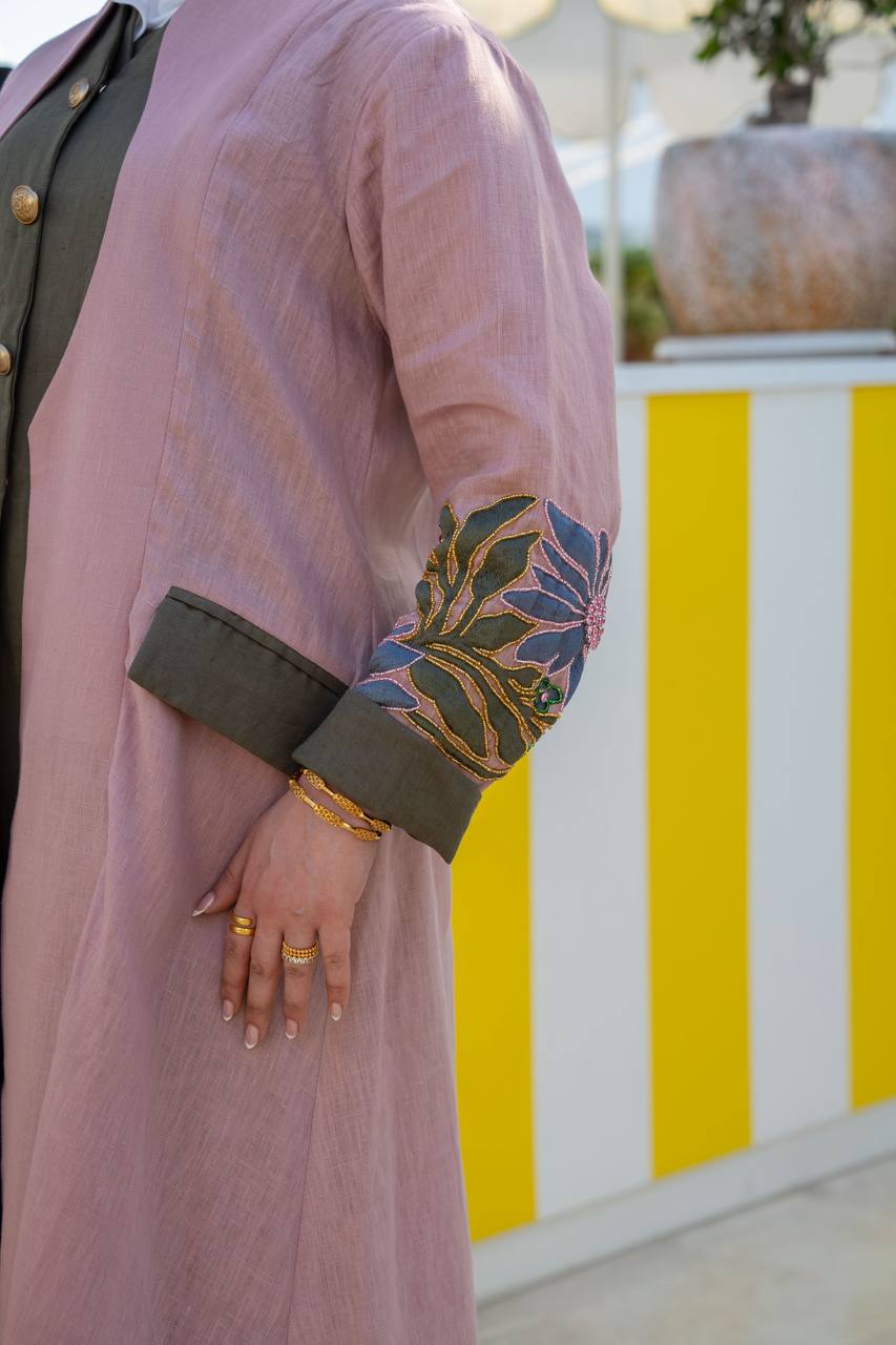 Flesh-colored linen blazer with beading and embroidery. C:1092
