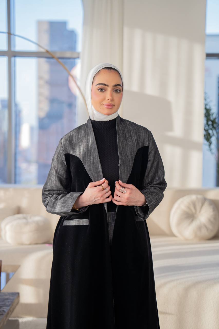 Black velvet blazer . C:1060 Black