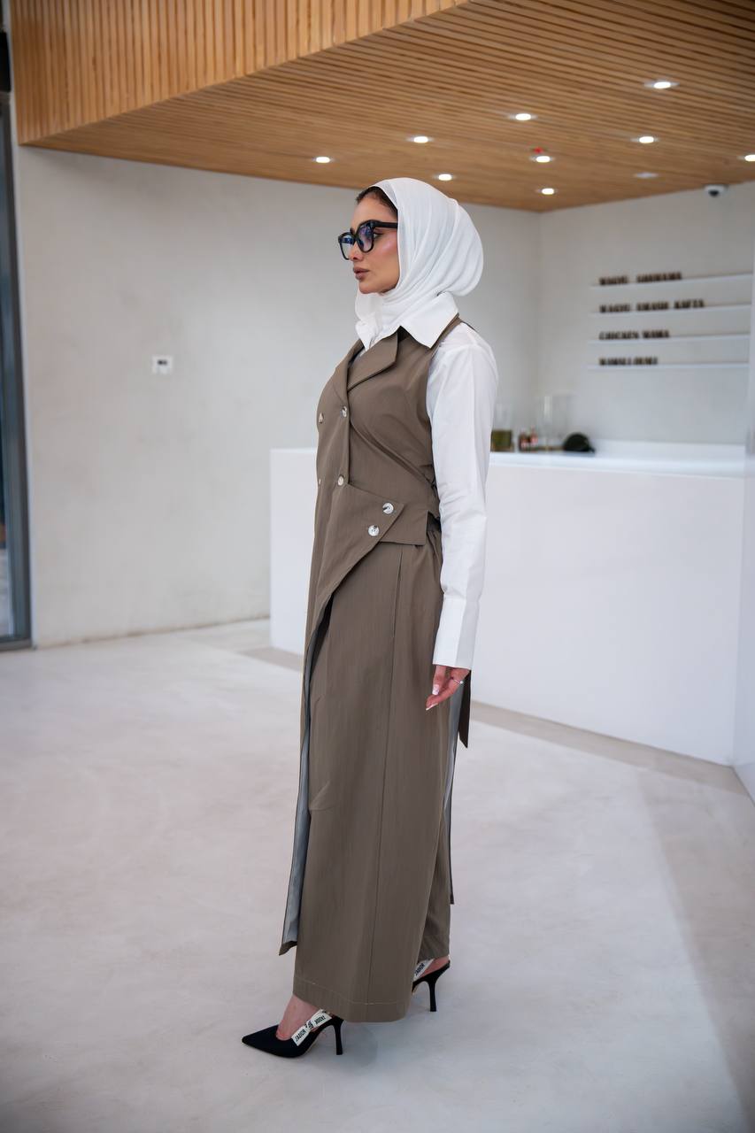 Jacket, shirt and pants set. C:J1058
