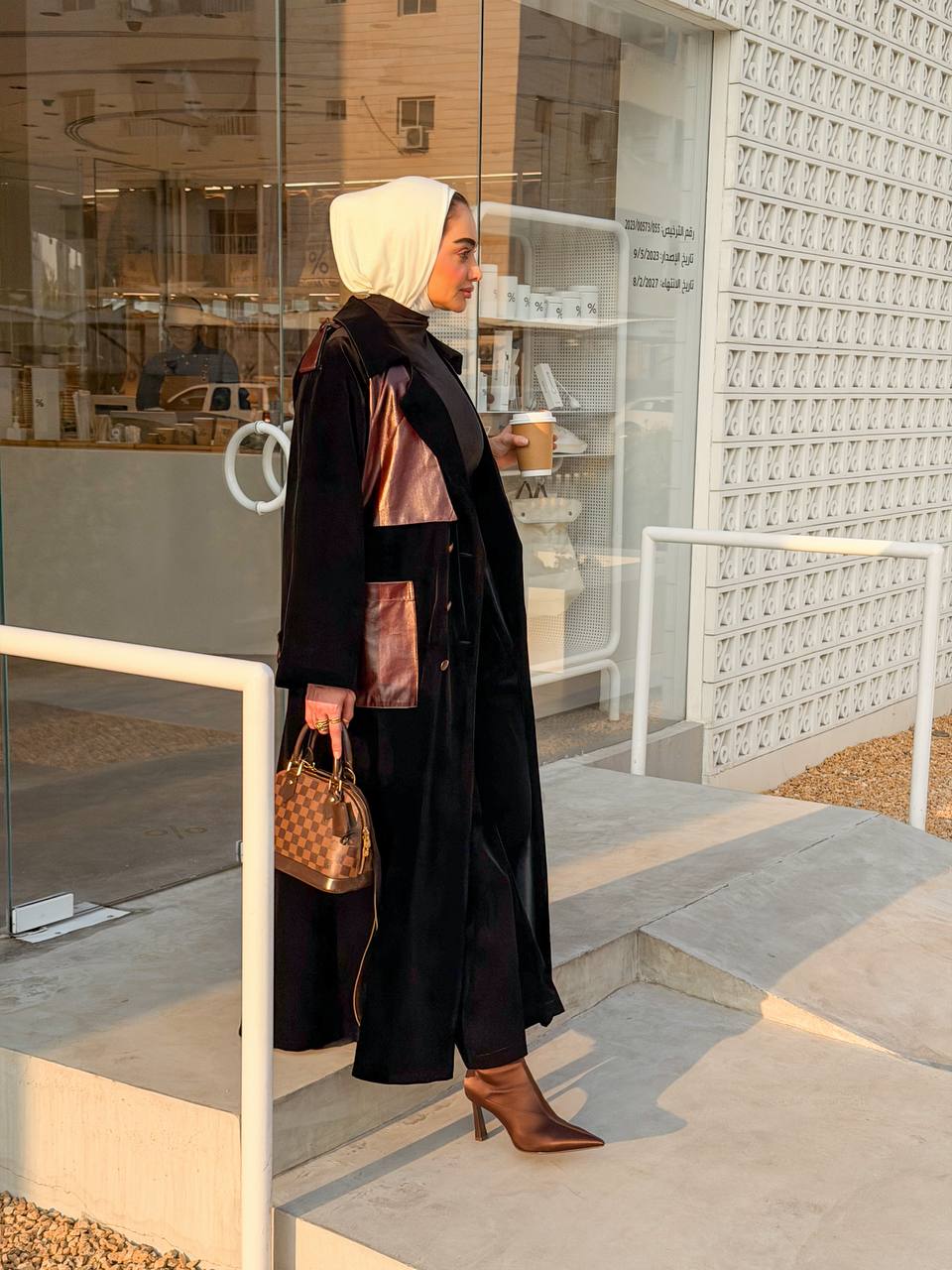 Velvet trench coat with leather. C:J1069