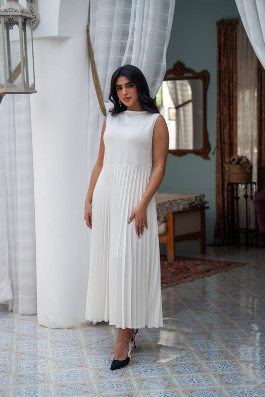 white crepe dress. C:J103