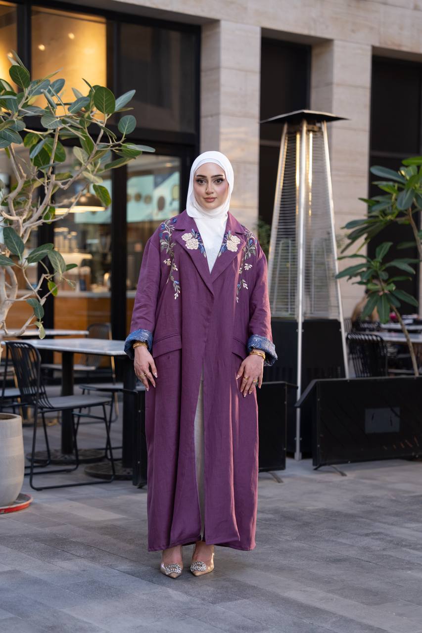 Purple linen blazer with embroidery. C:1094