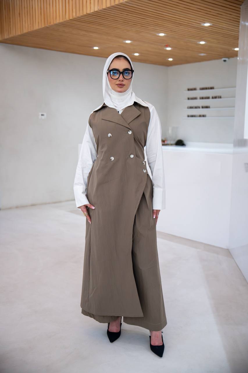Jacket, shirt and pants set. C:J1058