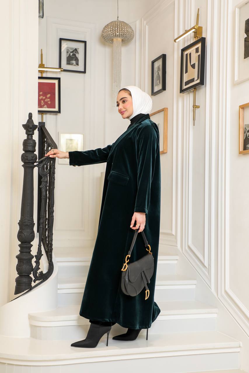 Velvet blazer in petrol color.C:J1065