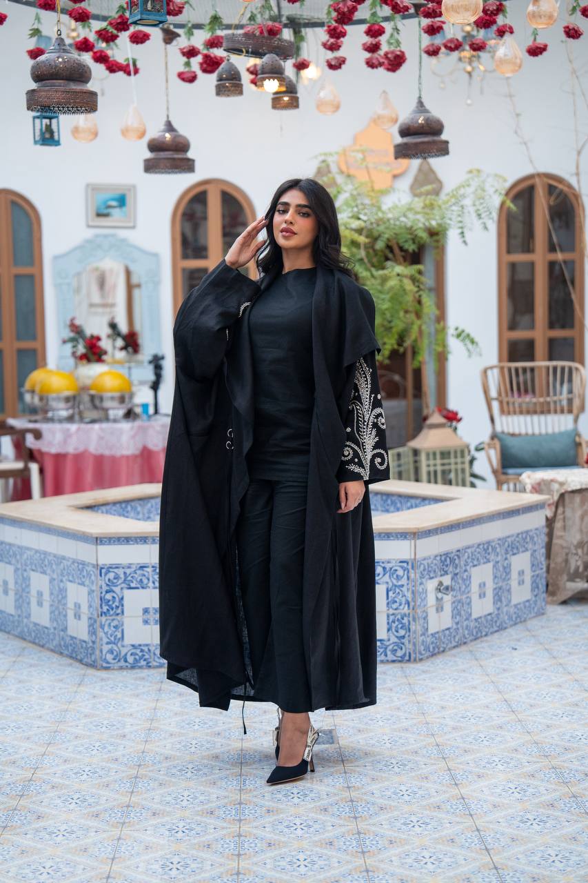 Linen abaya in black with embroidery. C:J1084
