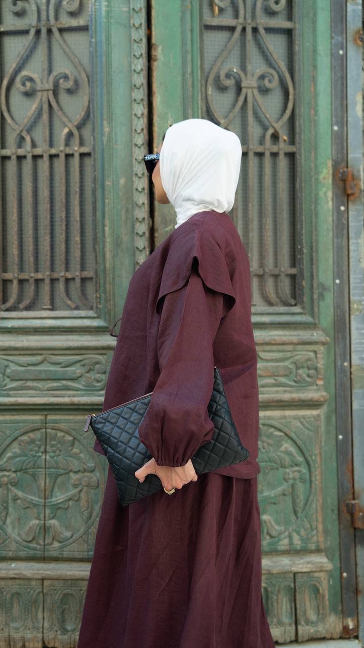 Blouse and skirt set, linen in brown. C:1101