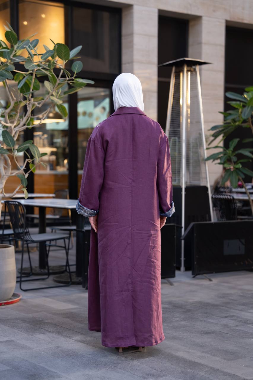 Purple linen blazer with embroidery. C:1094