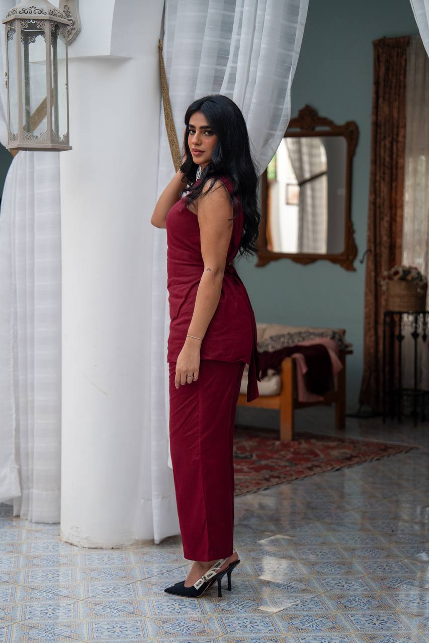 Burgundy linen blouse and trousers set. C:J102 Burgundy
