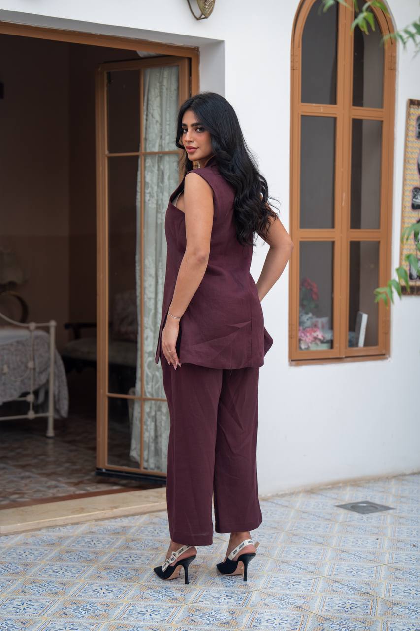 Linen blouse and pants set. C:J105