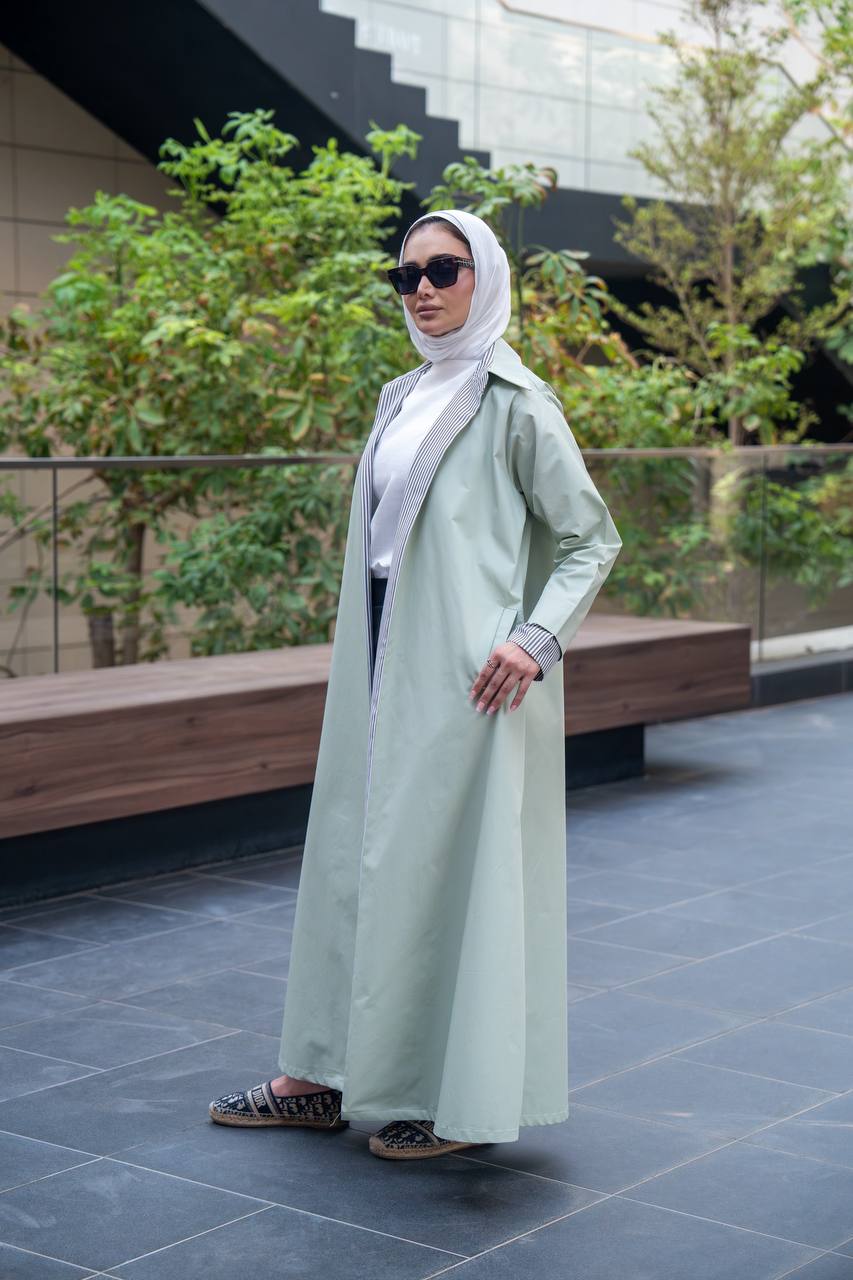Light pistachio trench coat with blouse and pants.C:J1056 Set