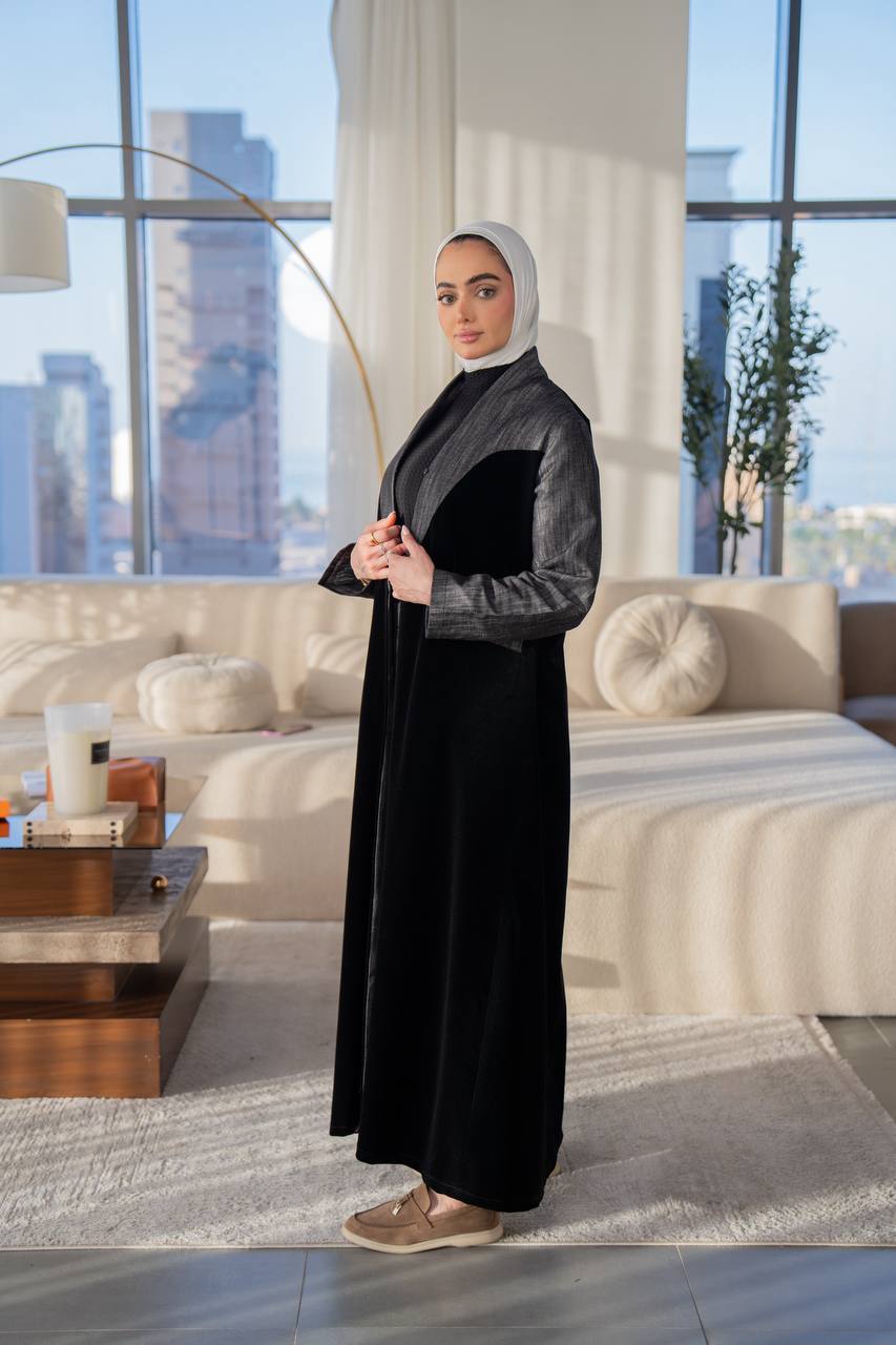 Black velvet blazer . C:1060 Black