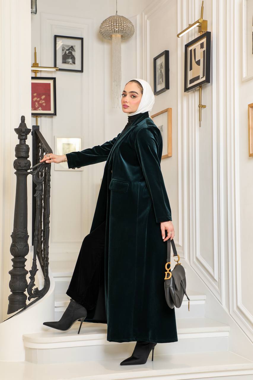 Velvet blazer in petrol color.C:J1065