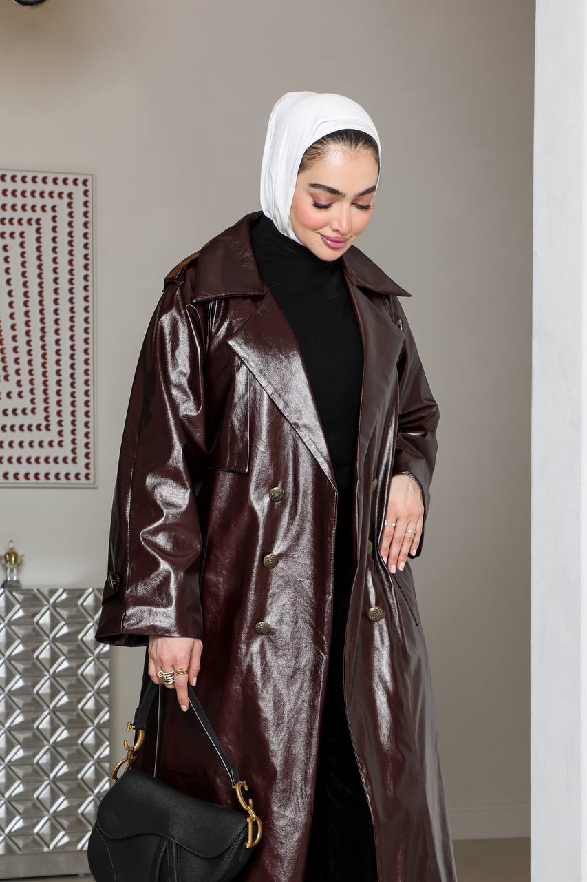 Burgundy leather trench coat. C:1067