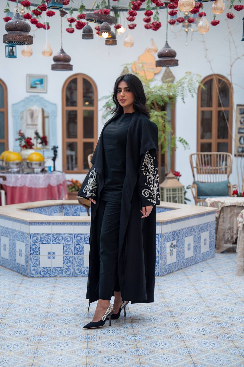 Linen abaya in black with embroidery. C:J1084