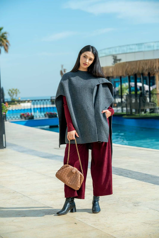 Shawl Grey color C:J2730 Gray