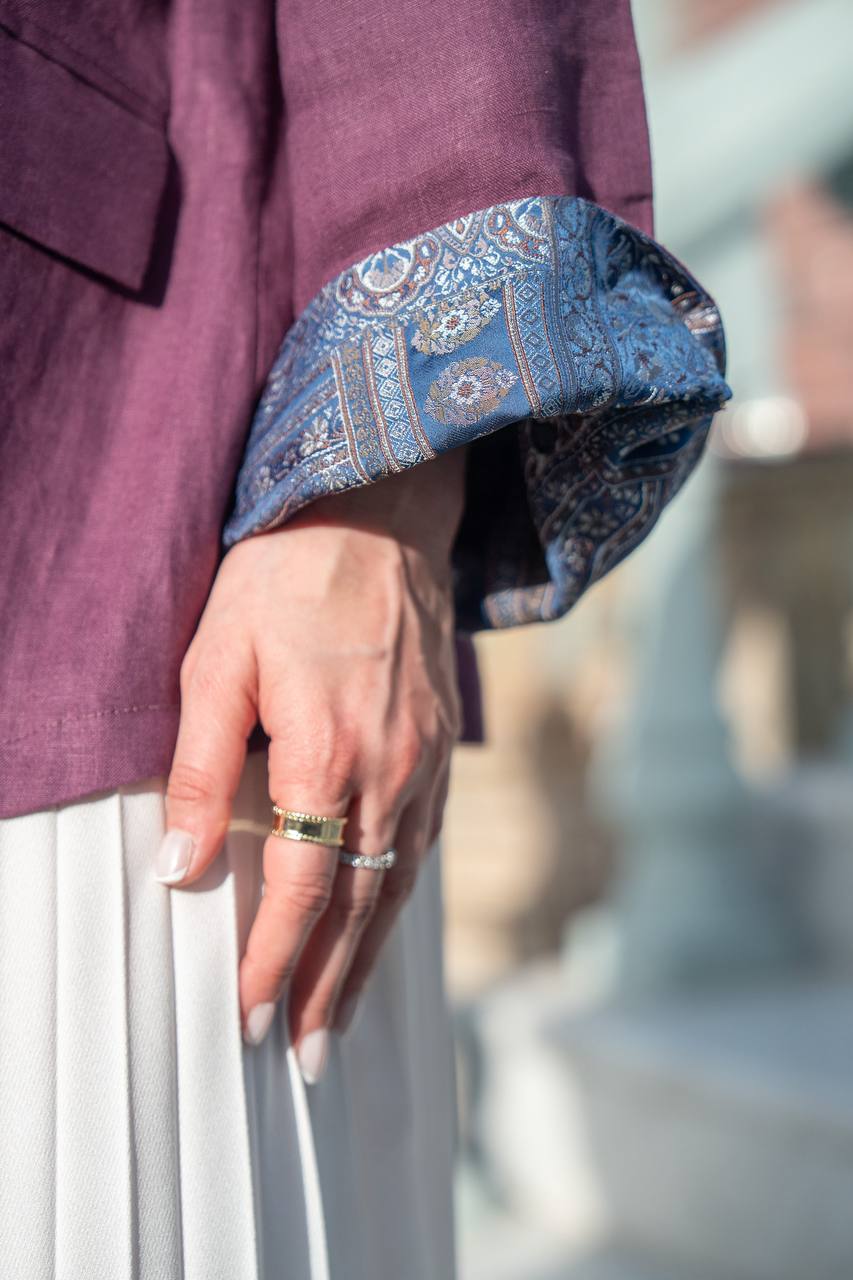 Burgundy linen blazer with embroidery. (Blazer only) C:1090