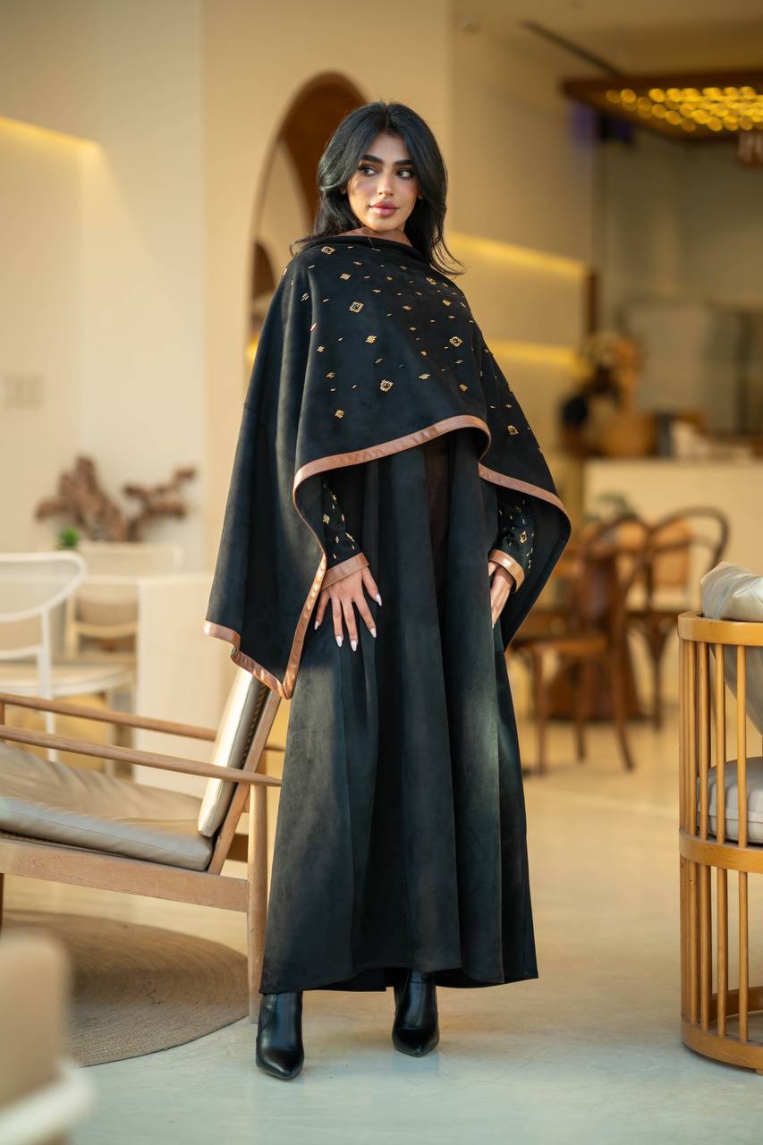 عبايه مع شال شامواه باللون الاسود C:J1028