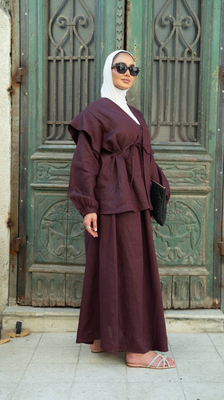 Blouse and skirt set, linen in brown. C:1101