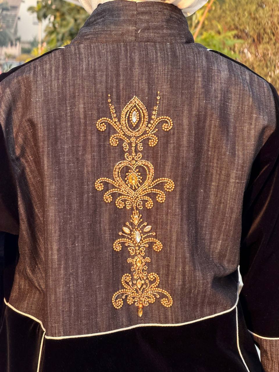 Trench coat made of velvet and denim with hand embroidery. C:J1070