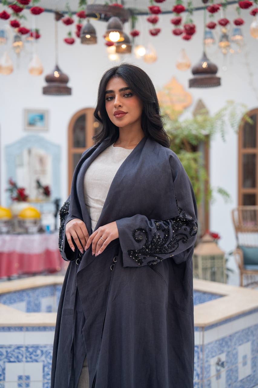 Linen abaya in gray with embroidery. C:J1084