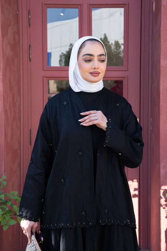 Trench coat linen in black with hand stitching.C:J1081/S