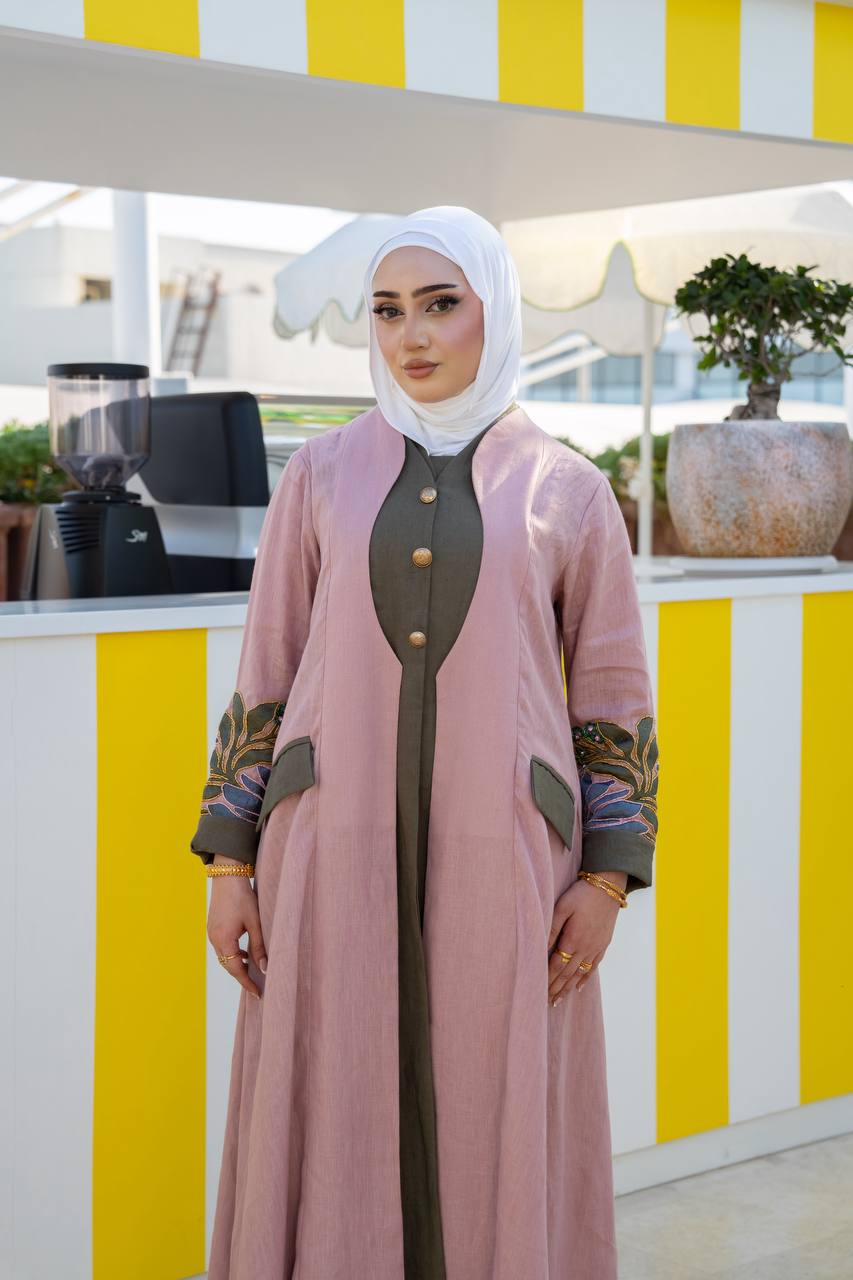 Flesh-colored linen blazer with beading and embroidery. C:1092